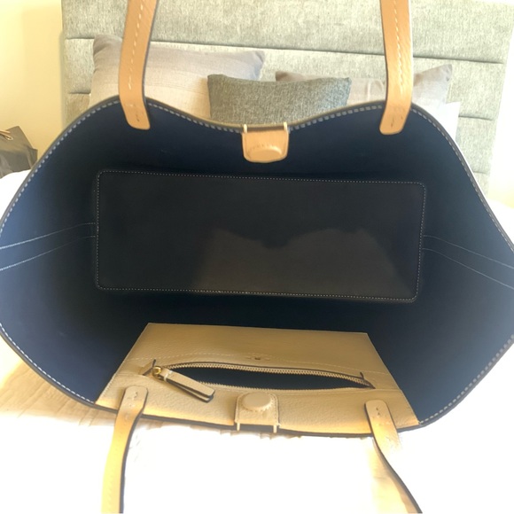 Tory Burch Perforated Leather Tote Sand Dune - Picture 4 of 11